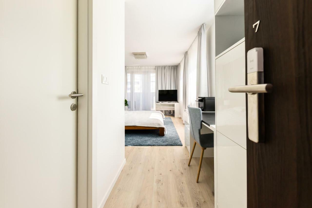 More Than Accommodation Bratislava Extérieur photo