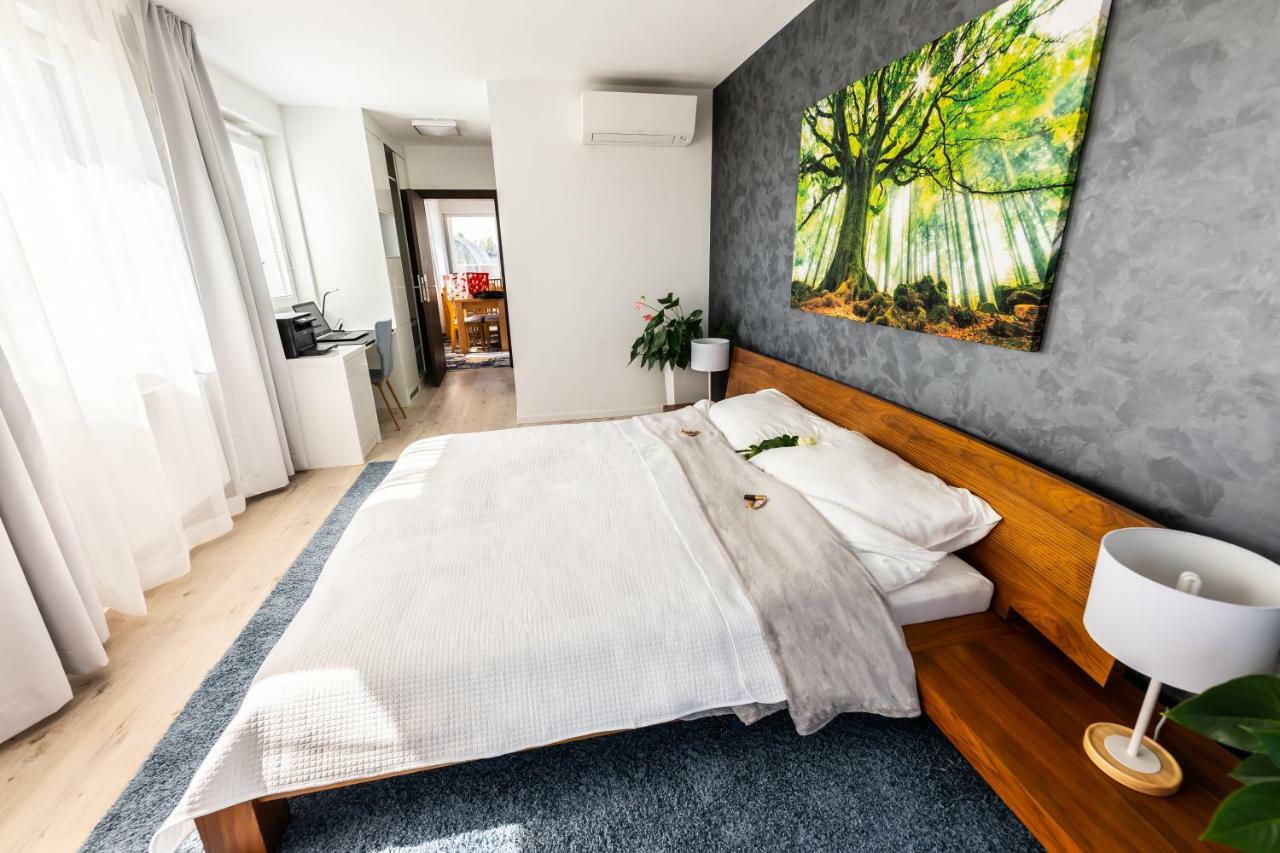 More Than Accommodation Bratislava Extérieur photo