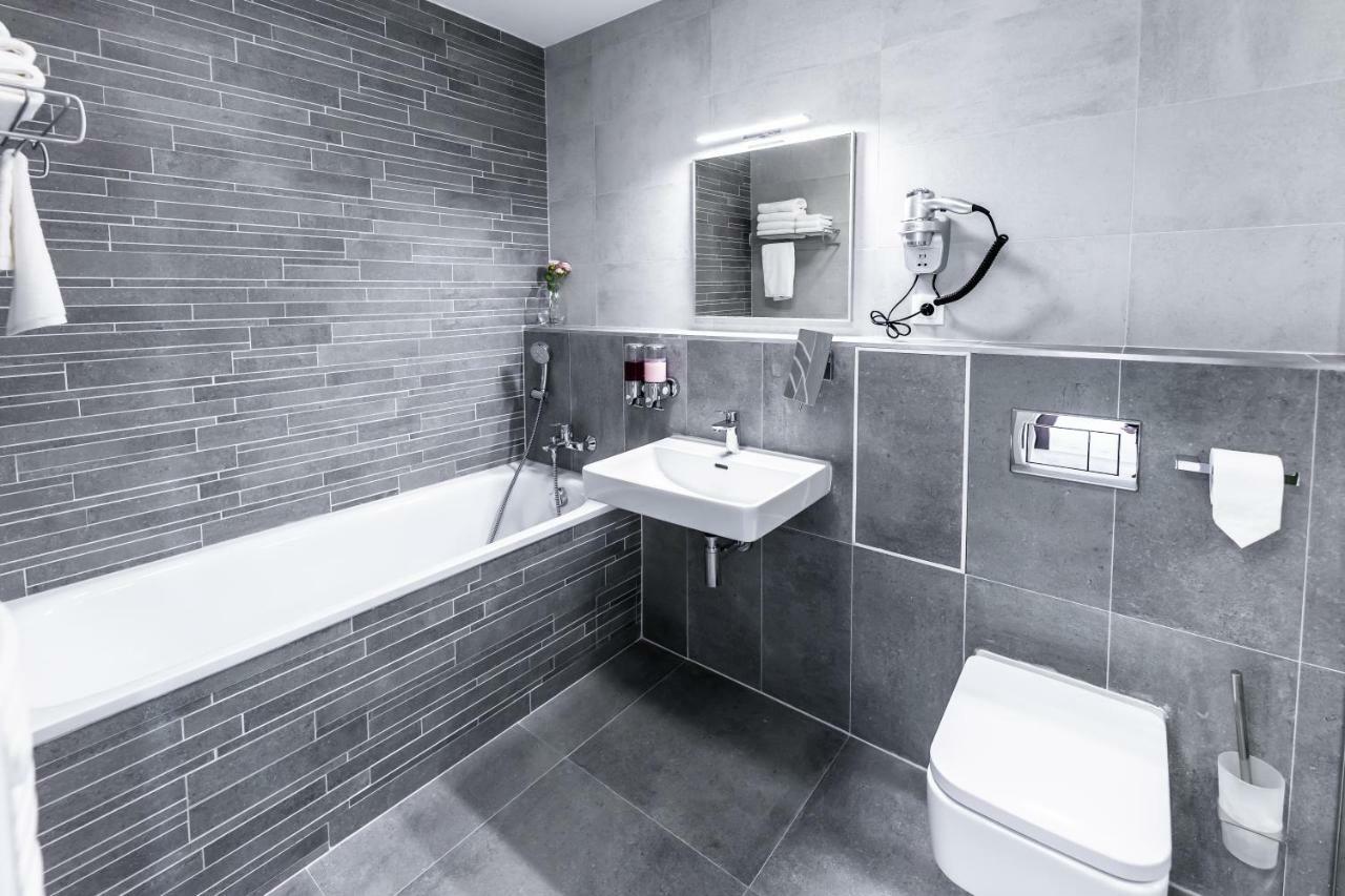 More Than Accommodation Bratislava Extérieur photo
