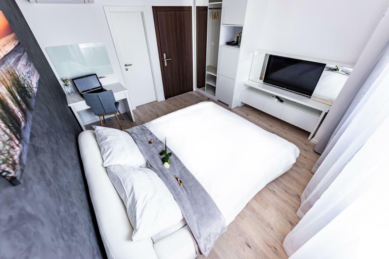 More Than Accommodation Bratislava Extérieur photo