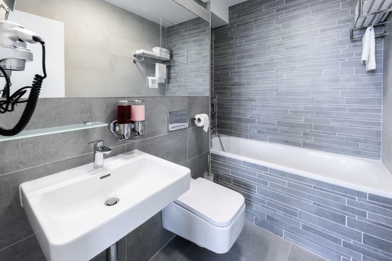 More Than Accommodation Bratislava Extérieur photo