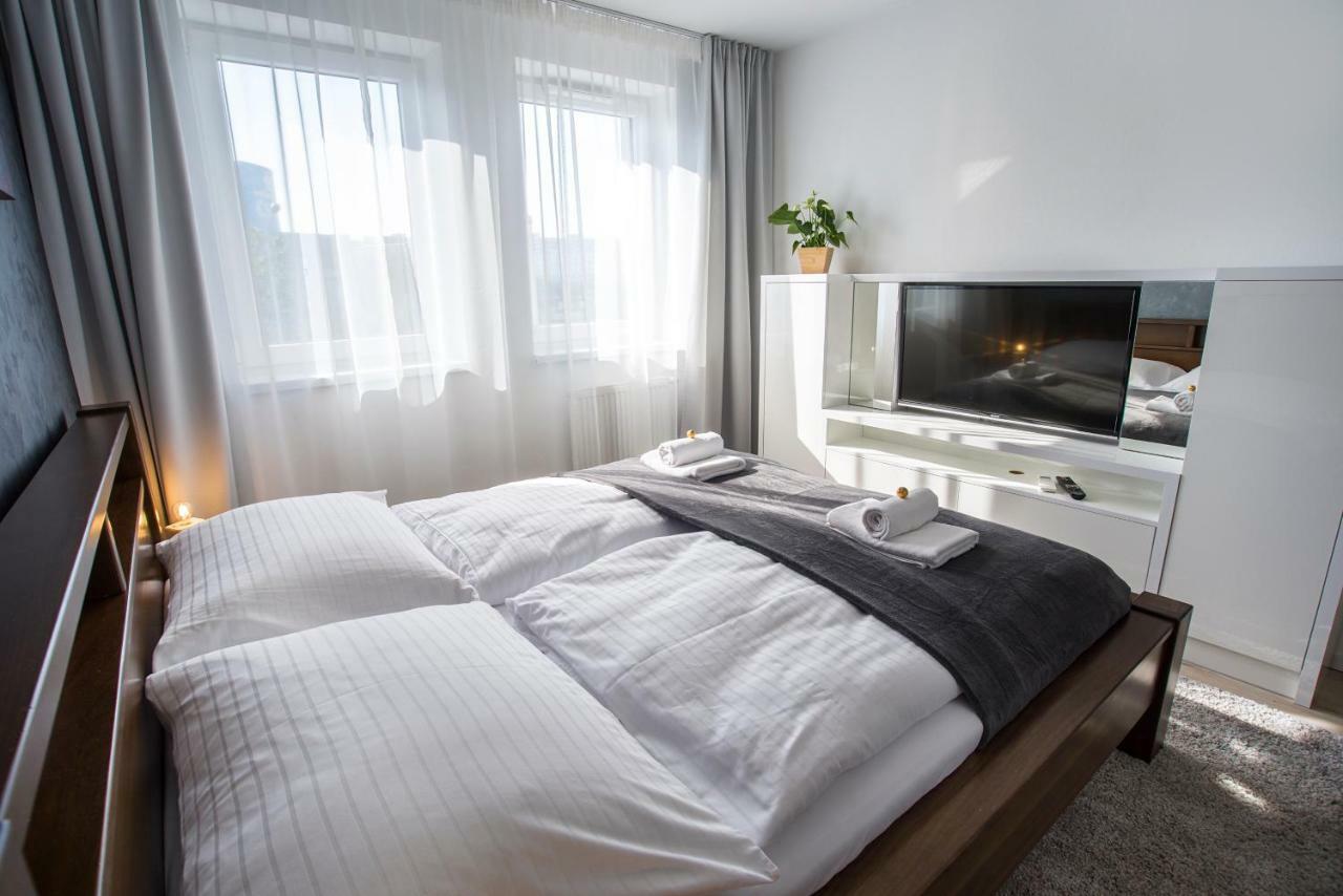 More Than Accommodation Bratislava Extérieur photo