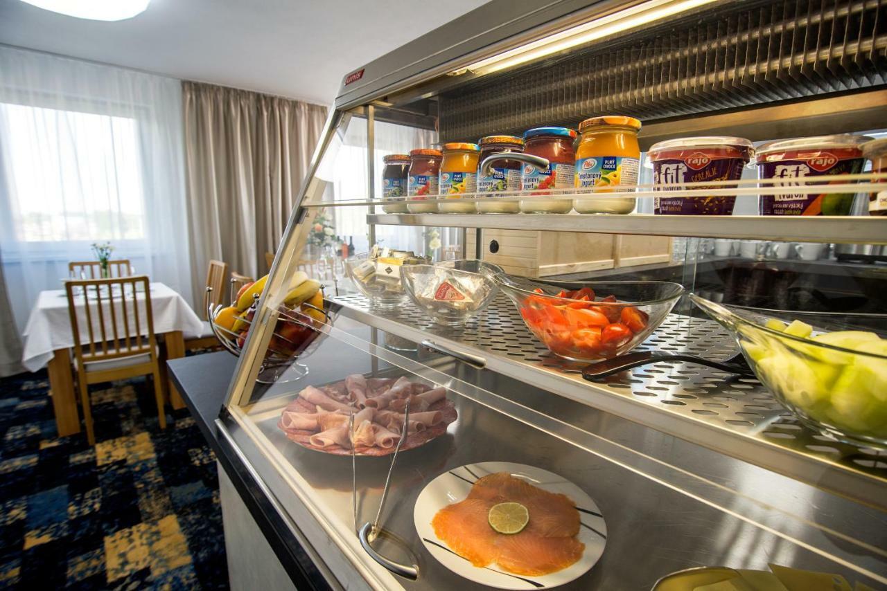 More Than Accommodation Bratislava Extérieur photo