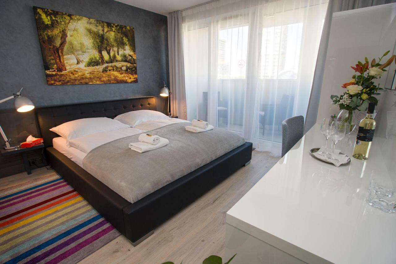 More Than Accommodation Bratislava Extérieur photo