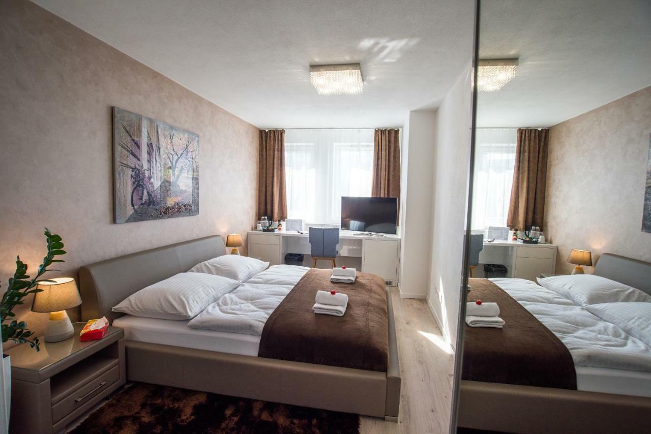 More Than Accommodation Bratislava Extérieur photo