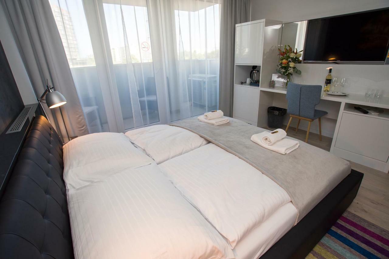 More Than Accommodation Bratislava Extérieur photo
