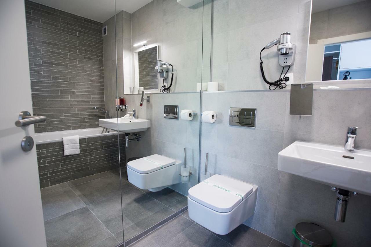 More Than Accommodation Bratislava Extérieur photo